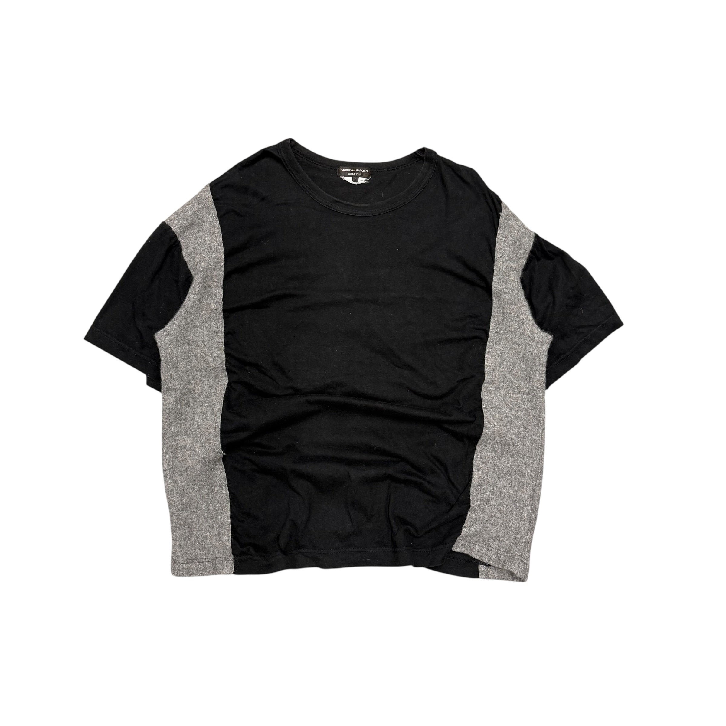 CDG BLACK & GRAY WOOL SIDE PATCH TEE
