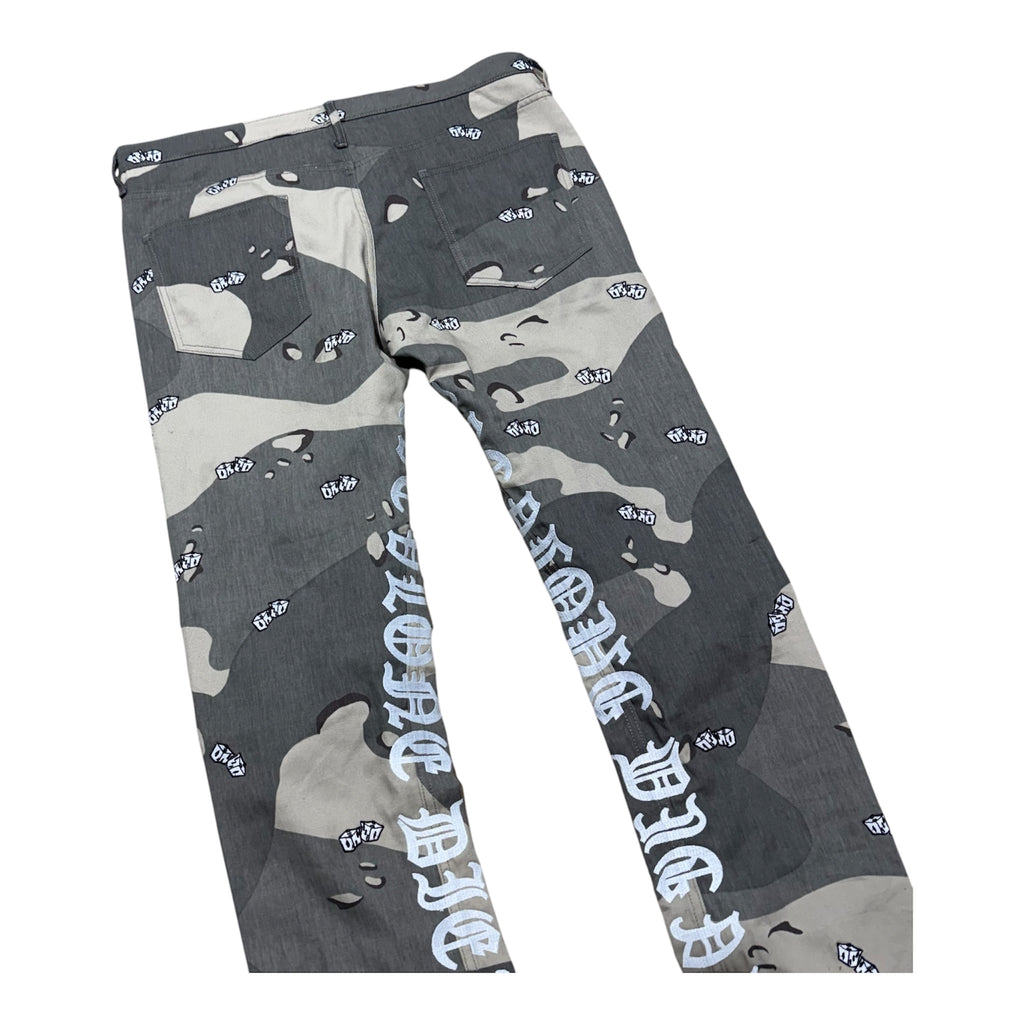 VLONE DICE CAMO DENIMS.