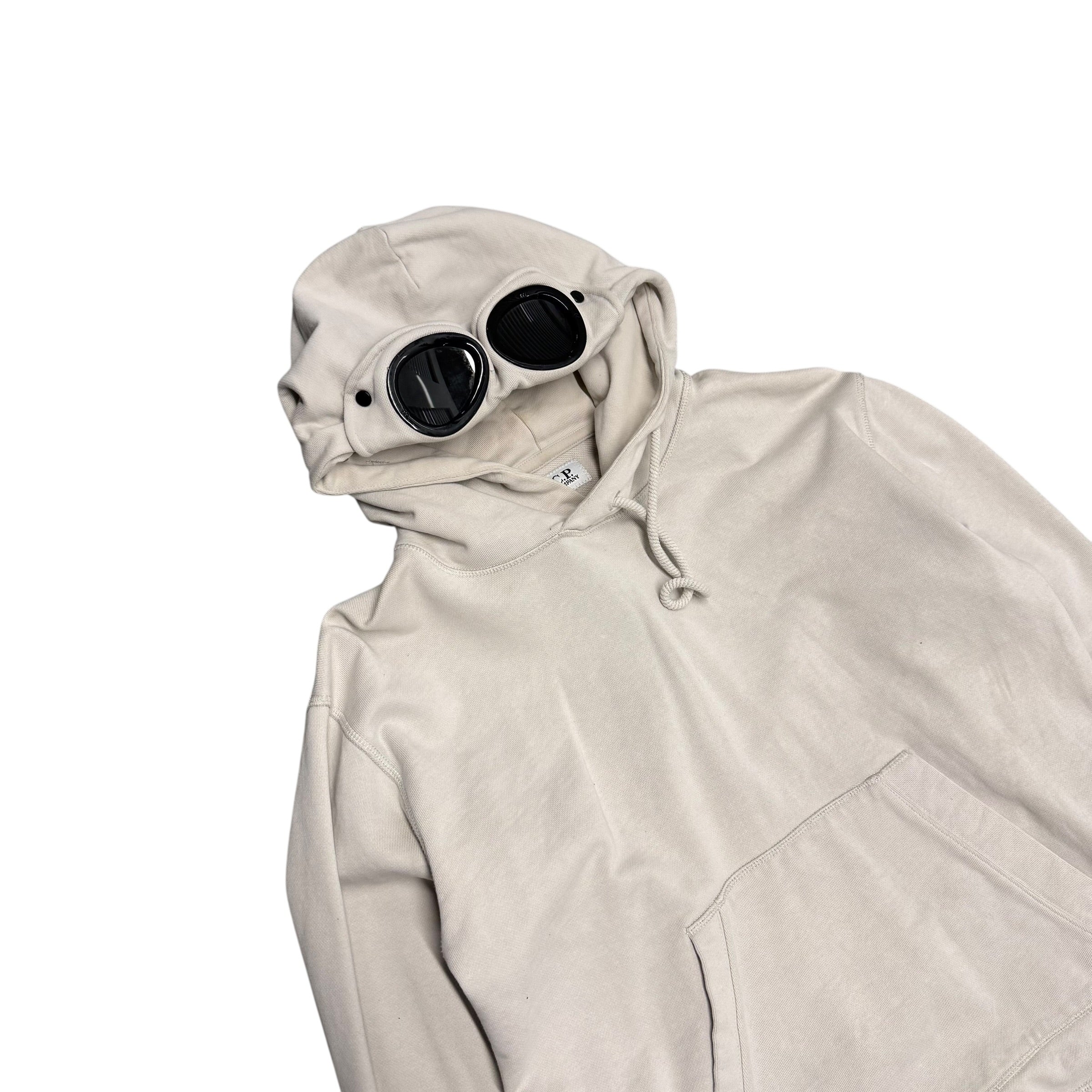 C.P. COMPANY GOGGLE HOODIE.