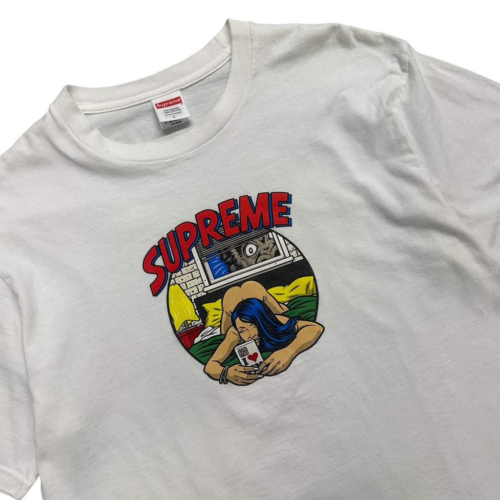 SUPREME BEDROOM TEE.