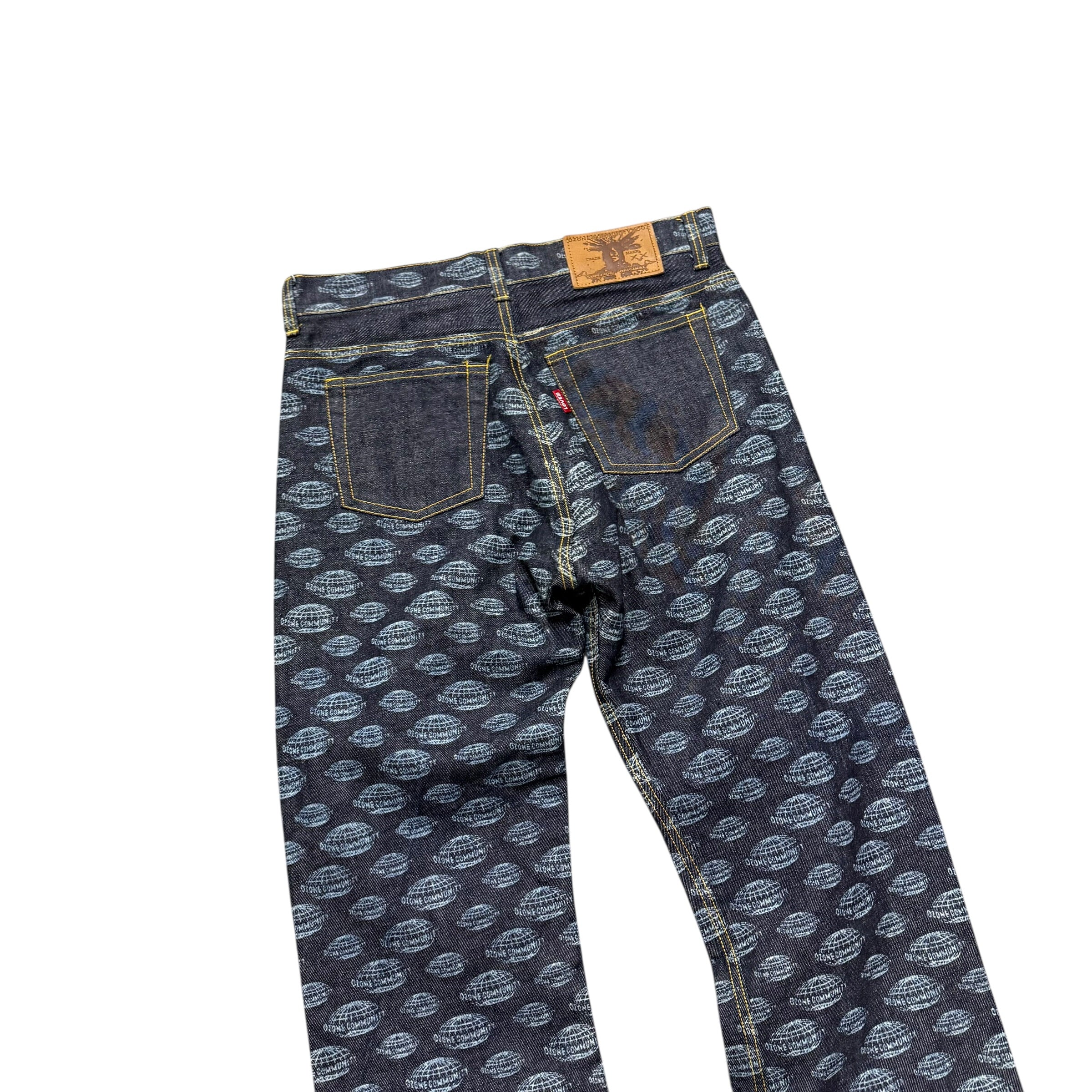 OZONE COMMUNITY ALL OVER PRINT DENIM.