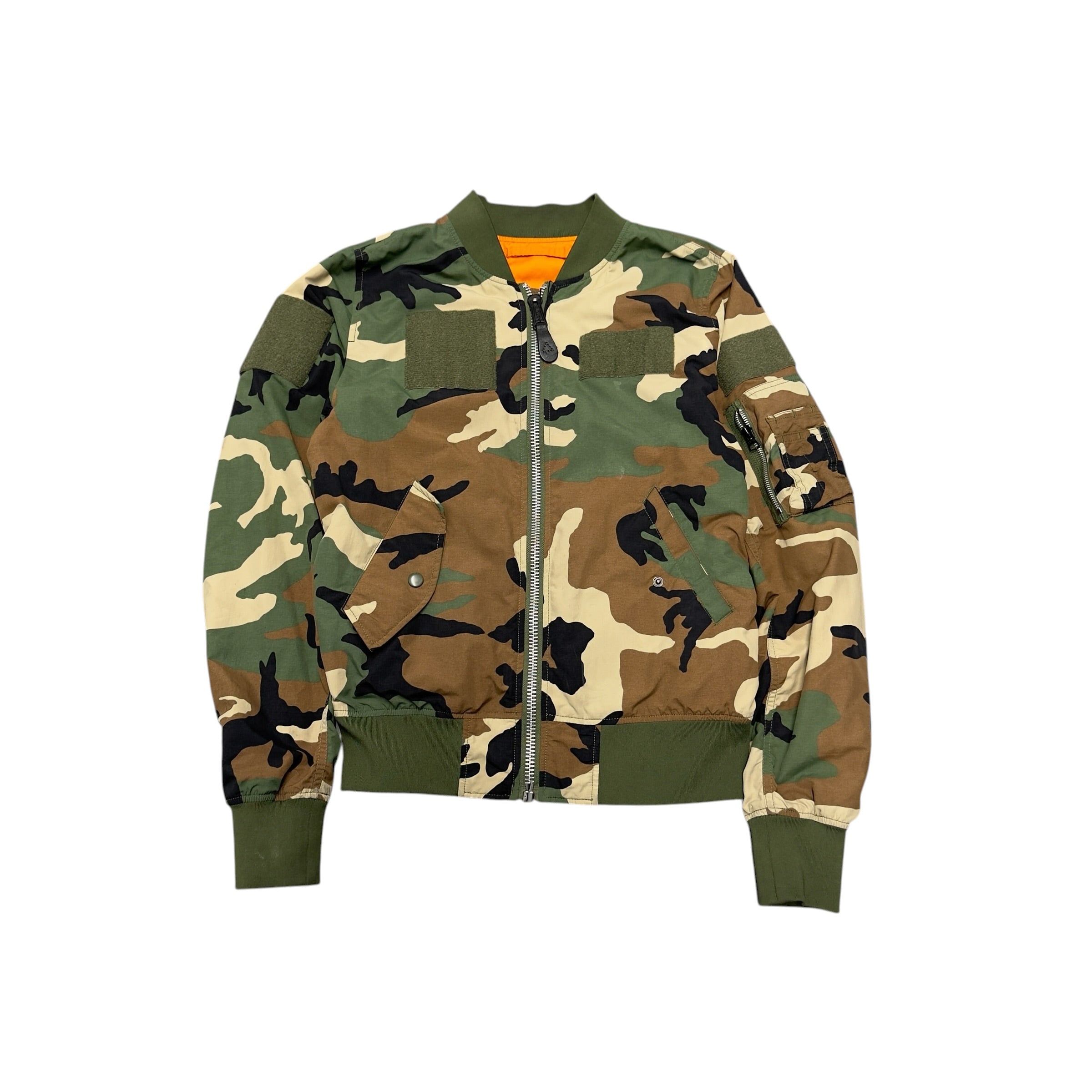 VINTAGE ALPHA INDUSTRIES REVERSIBLE CAMO JACKET.