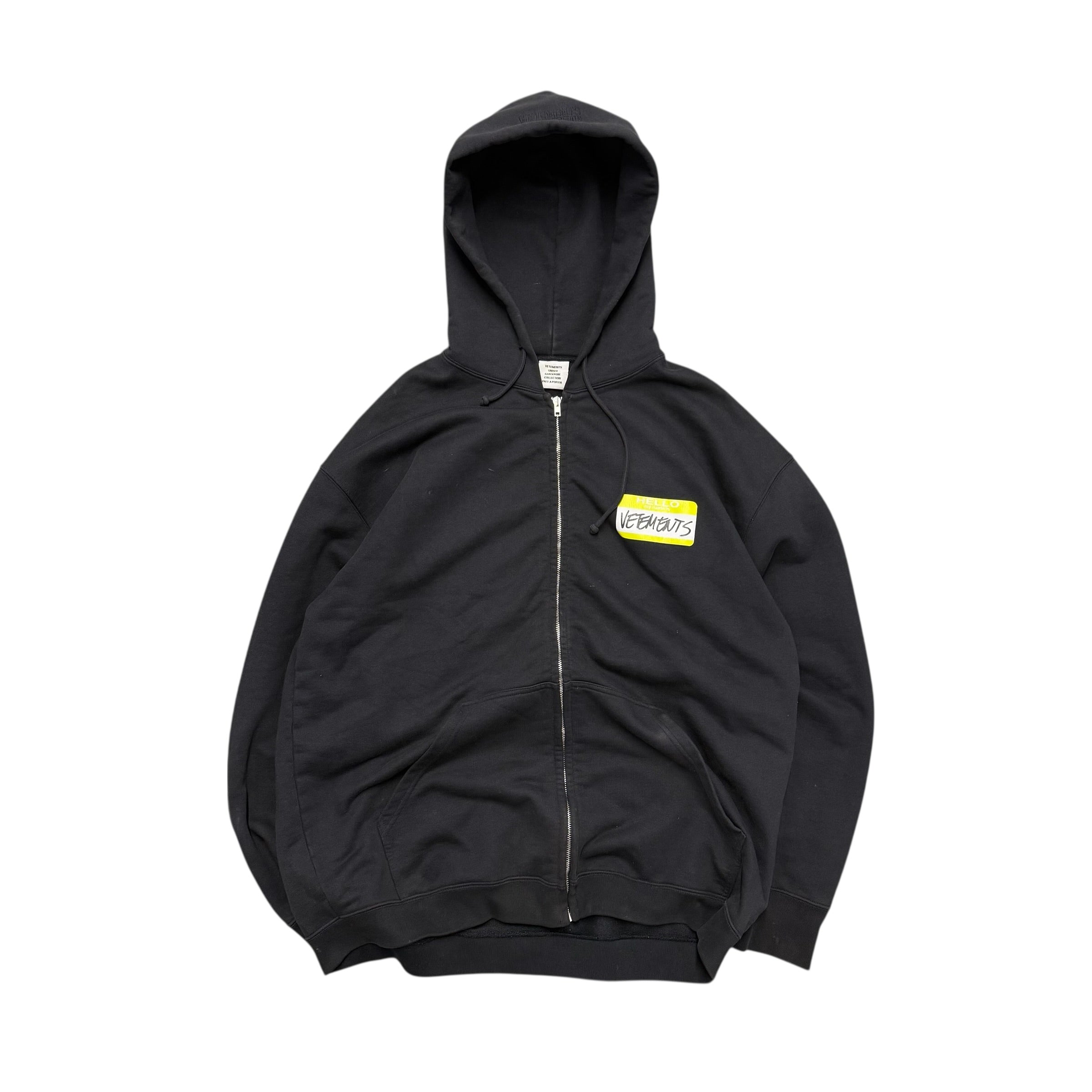 VETEMENT NAMETAG ZIP UP HOODIE.