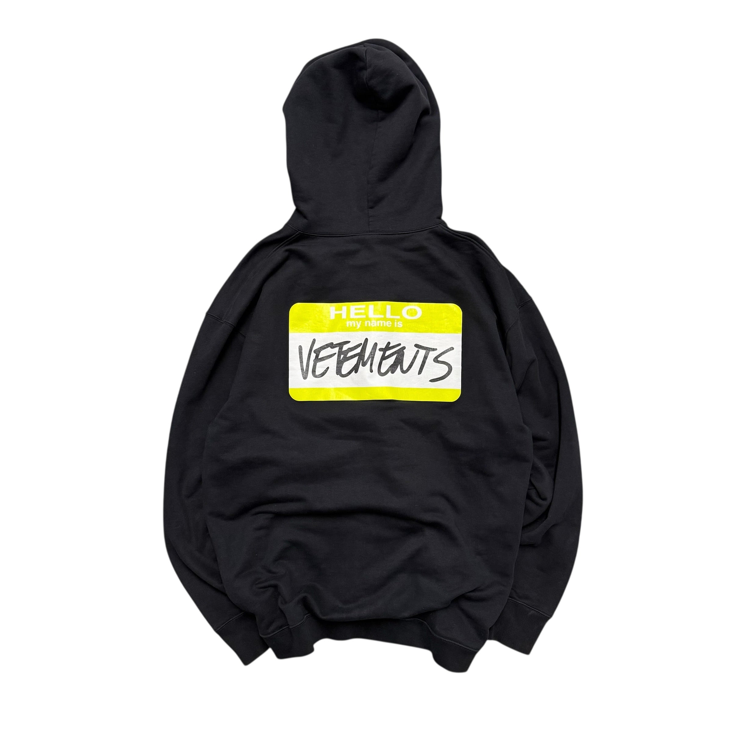 VETEMENT NAMETAG ZIP UP HOODIE.