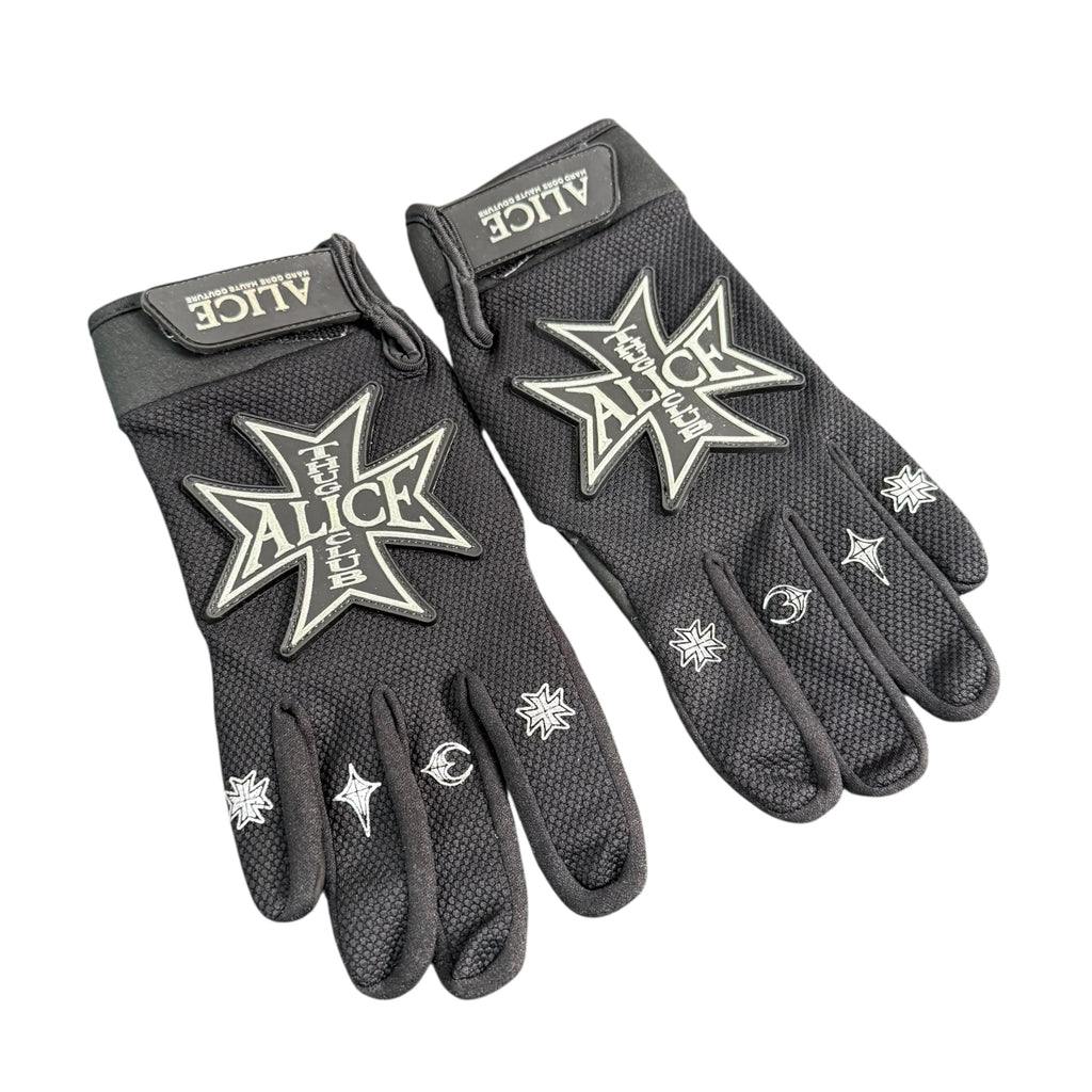 ALICE HOLLYWOOD X THUG CLUB GLOVES.