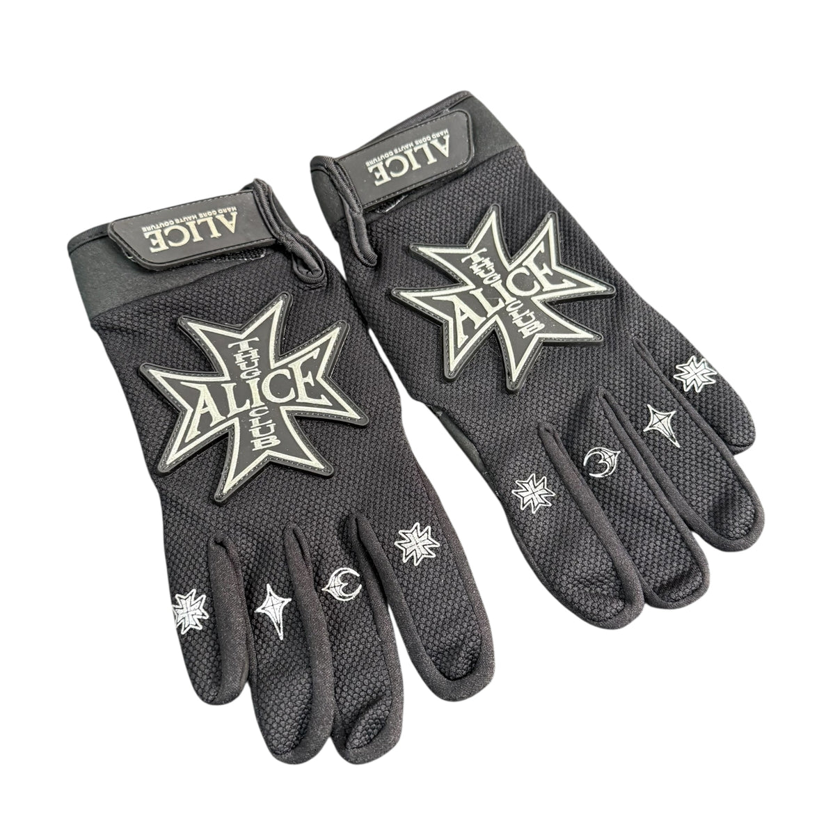 ALICE HOLLYWOOD X THUG CLUB GLOVES.