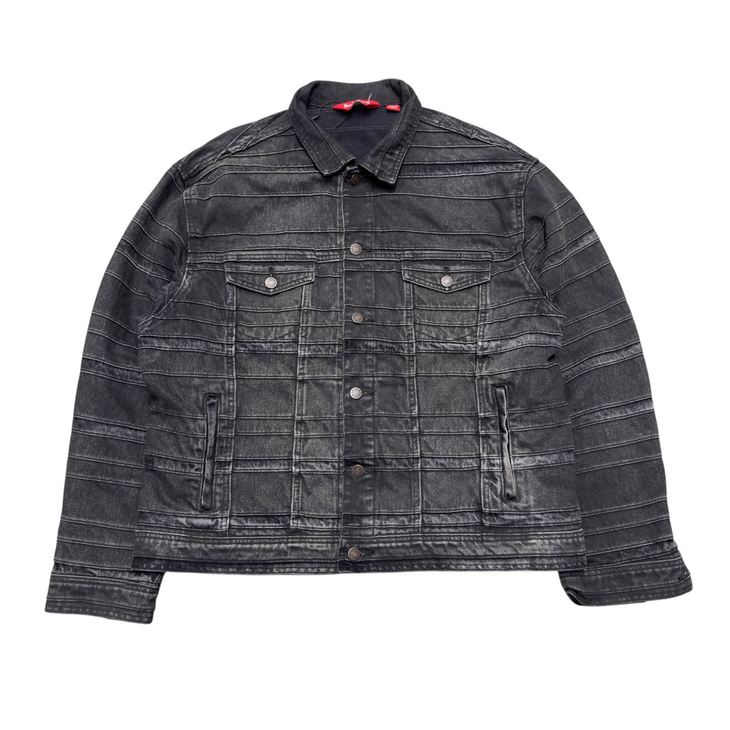 SUPREME LAYERED DENIM TRUCKER JACKET.