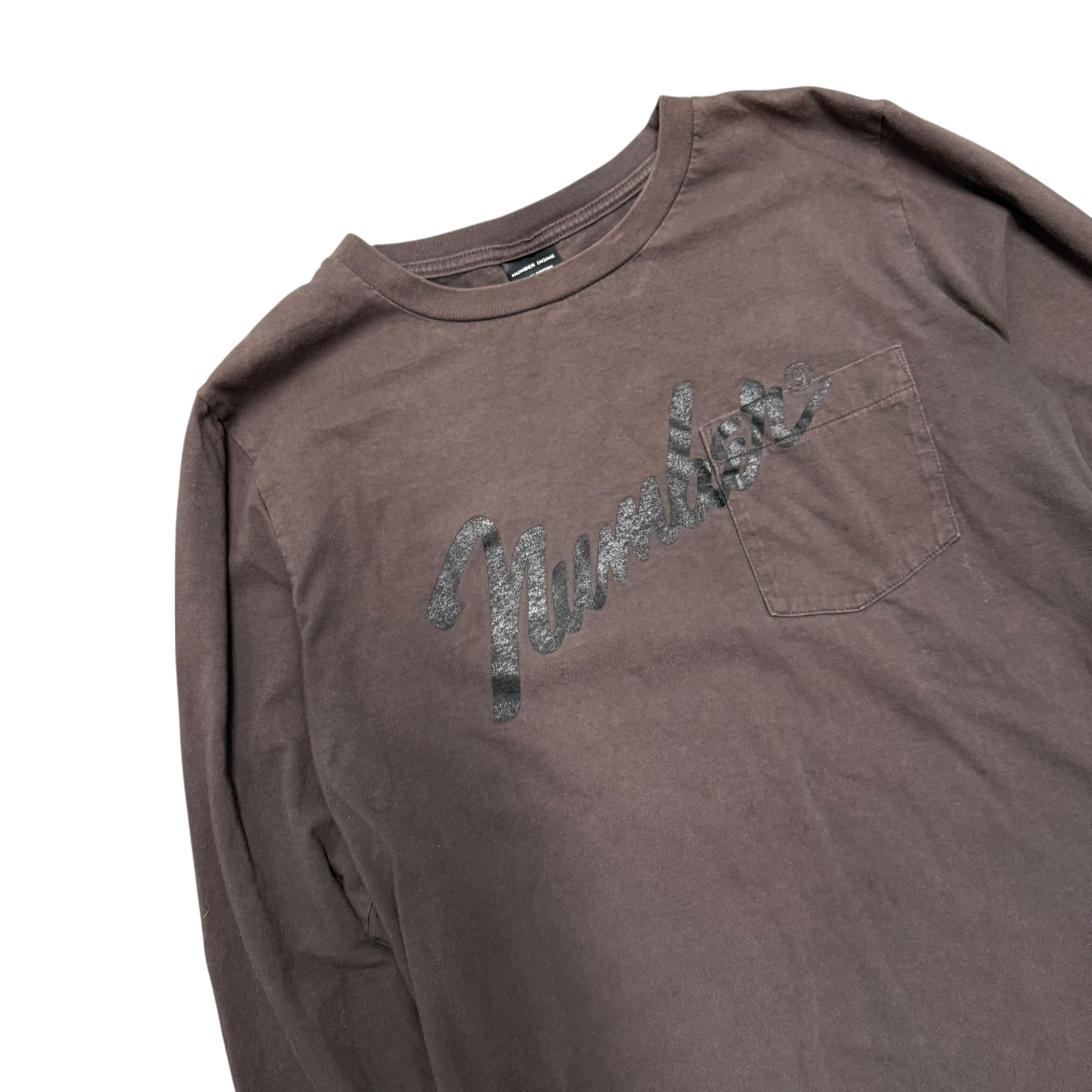 NUMBER (N)INE BROWN POCKET TEE.
