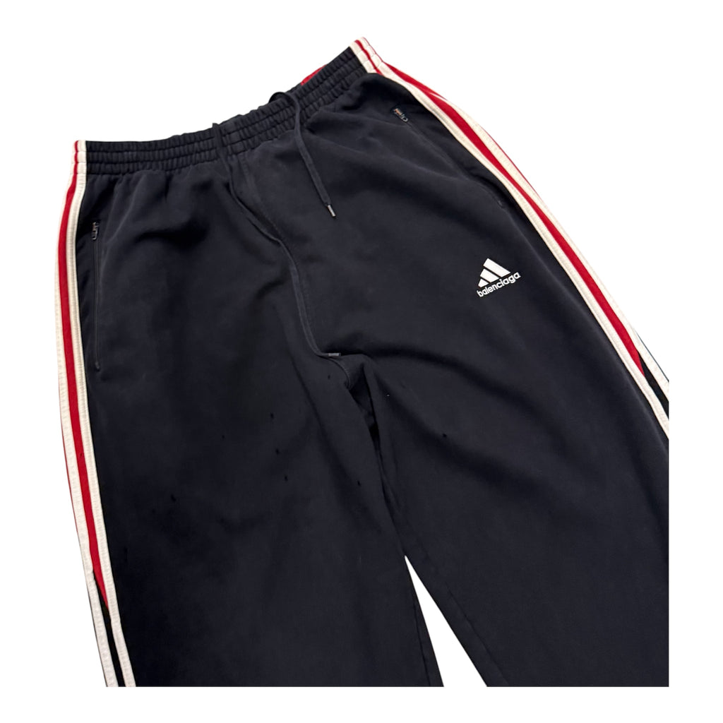 BALENCIAGA ADIDAS SOCCOR LOGO SWEATPANTS.