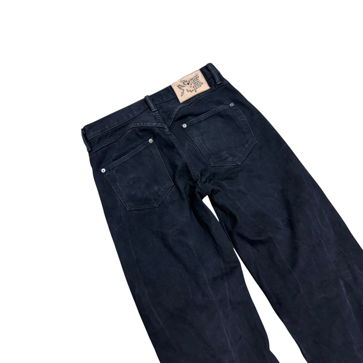 YUREMANE BLACK DENIM.