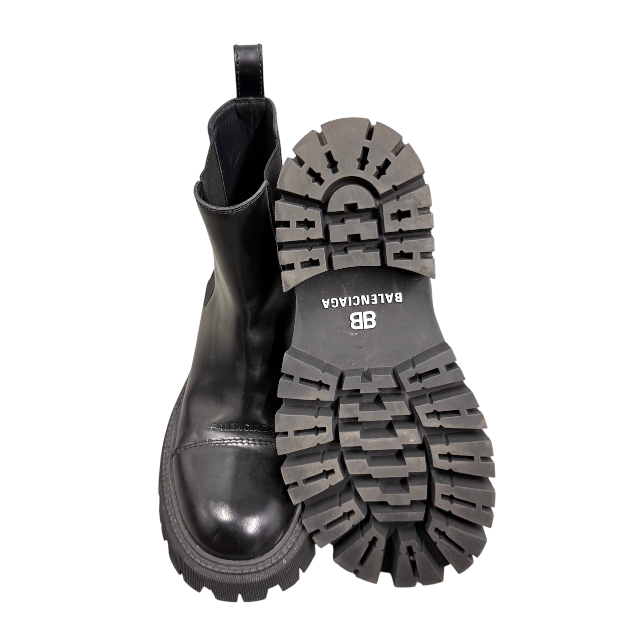 BALENCIAGA BLACK CHELSEA TRACTOR BOOTS.