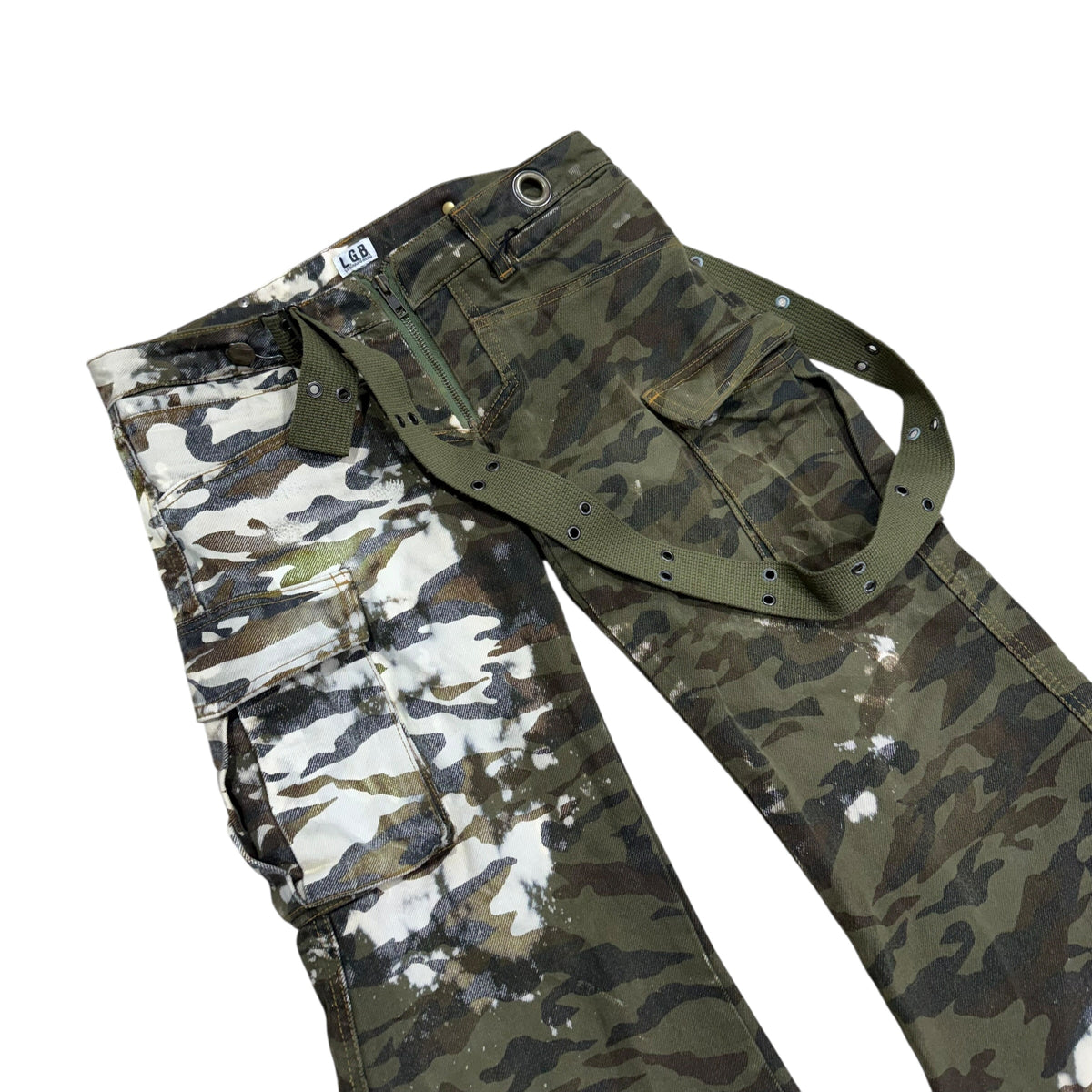 LGB FANG CAMO CARGO/BELL FLARED PANTS.