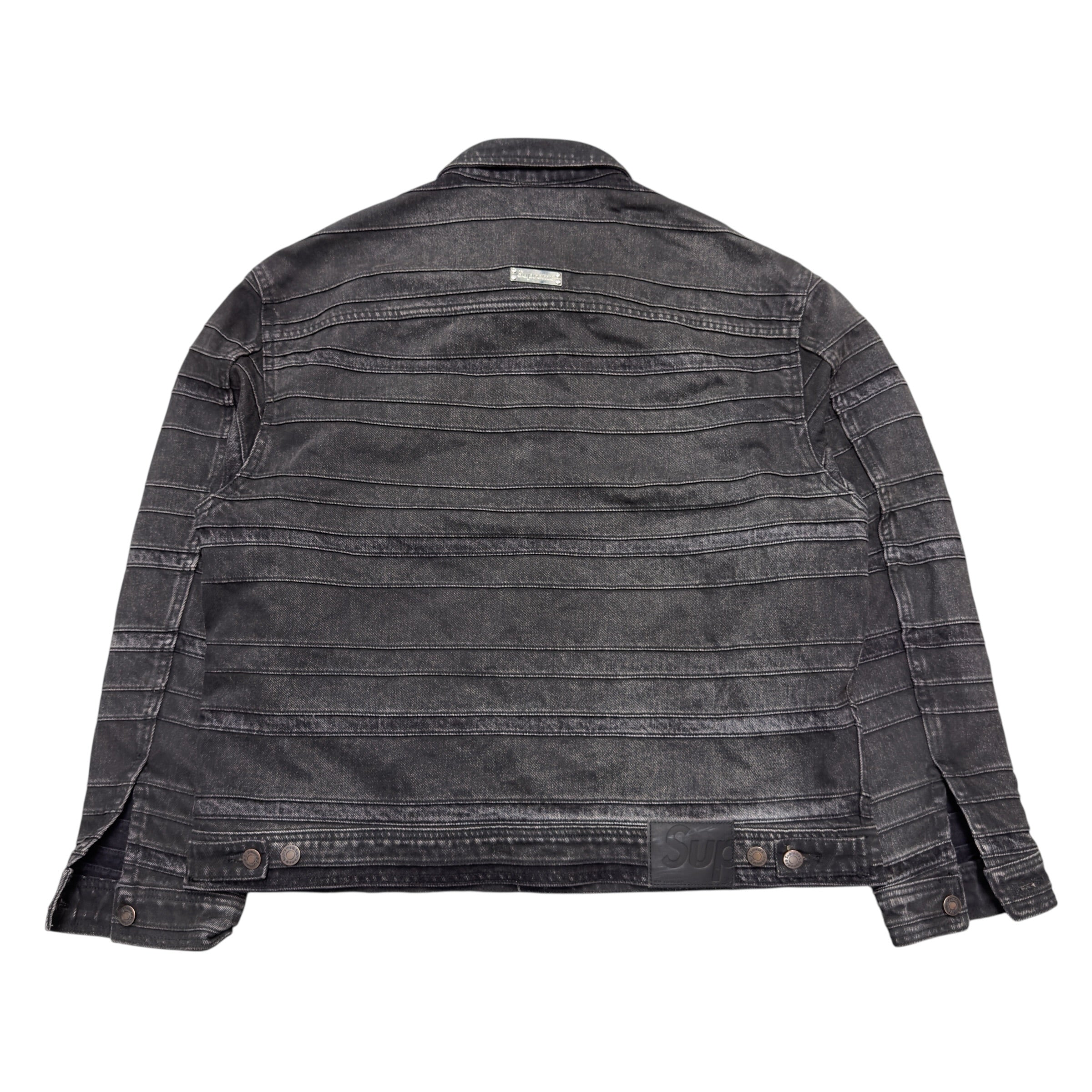 SUPREME LAYERED DENIM TRUCKER JACKET.