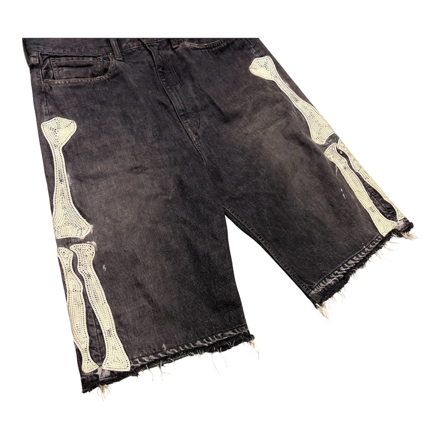 KAPITAL GRAY BONE DENIM SHORTS.