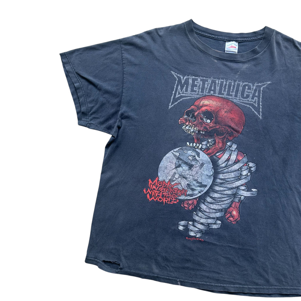 METALLICA 2004 MADLY IN ANGER WITH THE WORLD TOUR TEE.