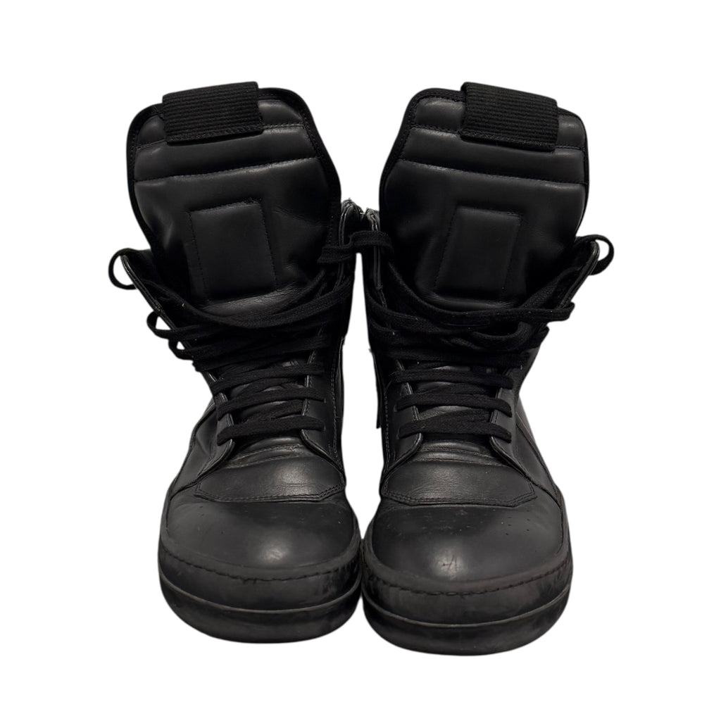 RICK OWENS TRIPLE BLACK GEOBASKETS.