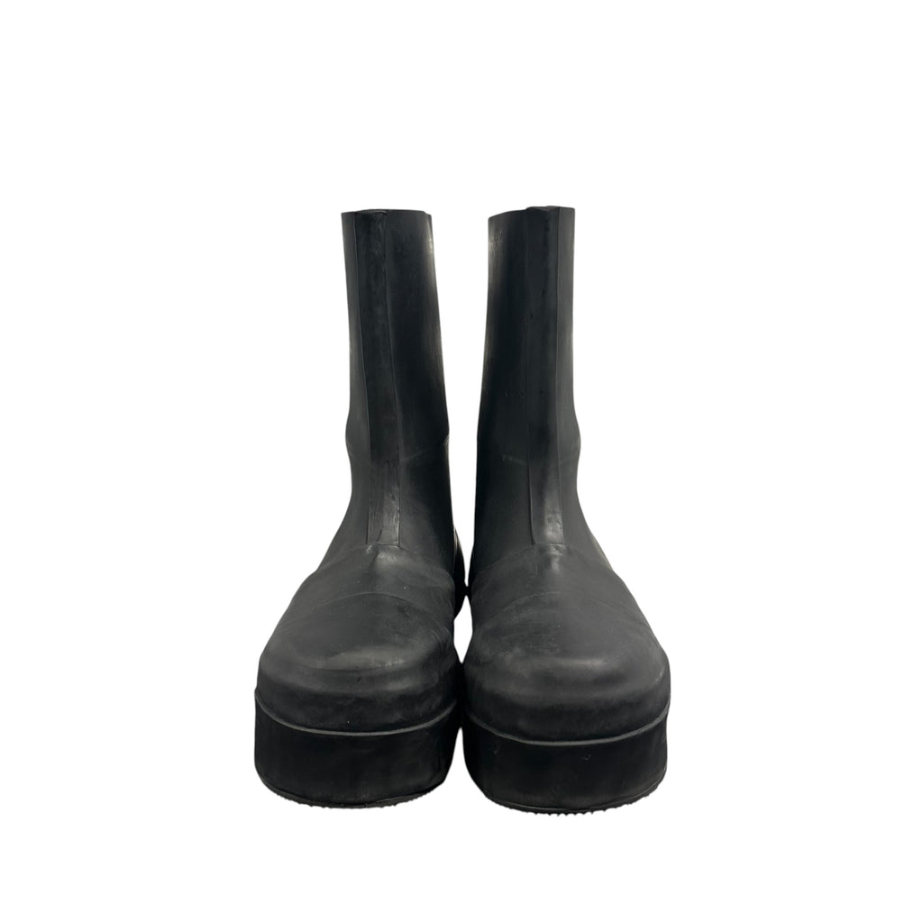 GIVENCHY SHOW RUBBER BOOTS.