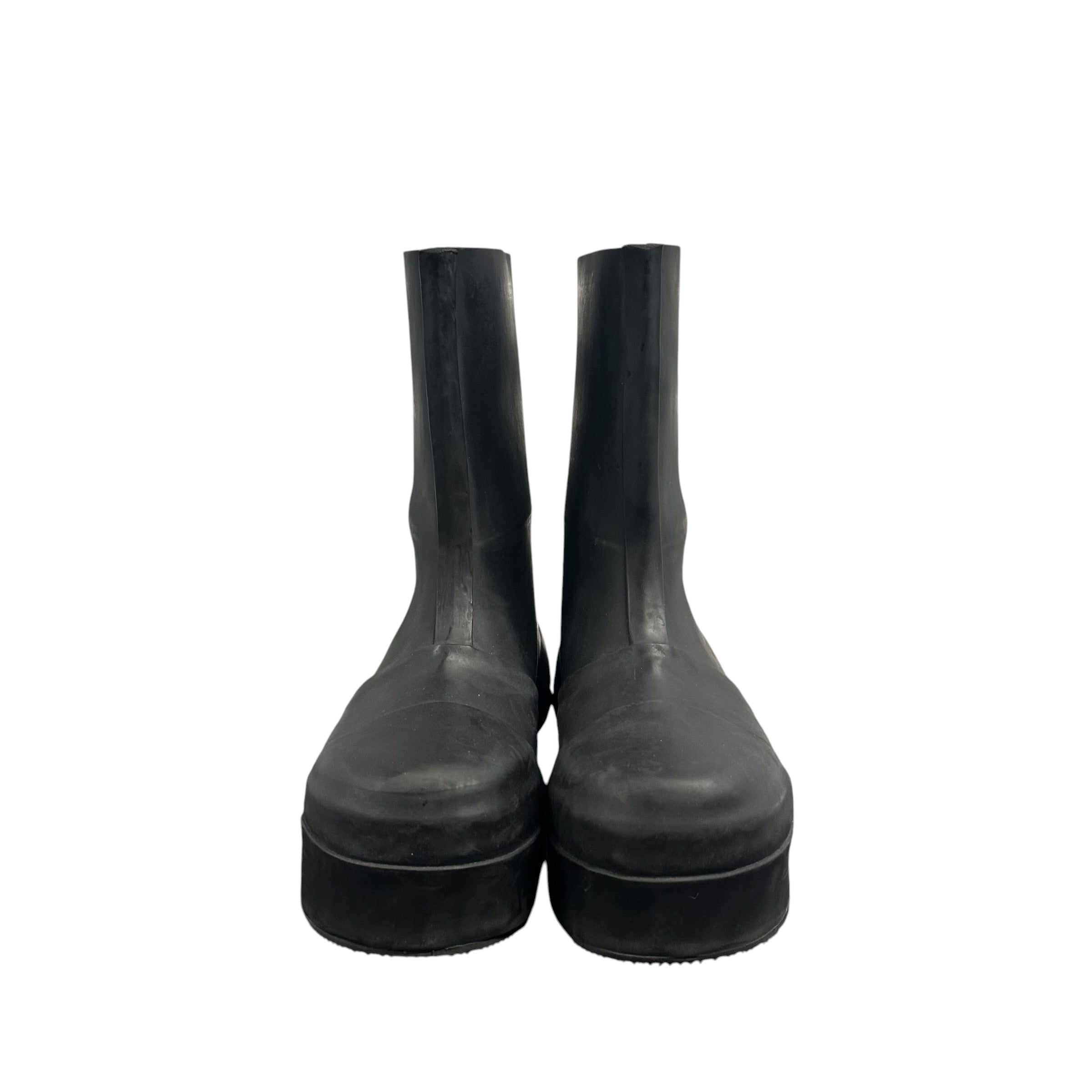 GIVENCHY SHOW RUBBER BOOTS.