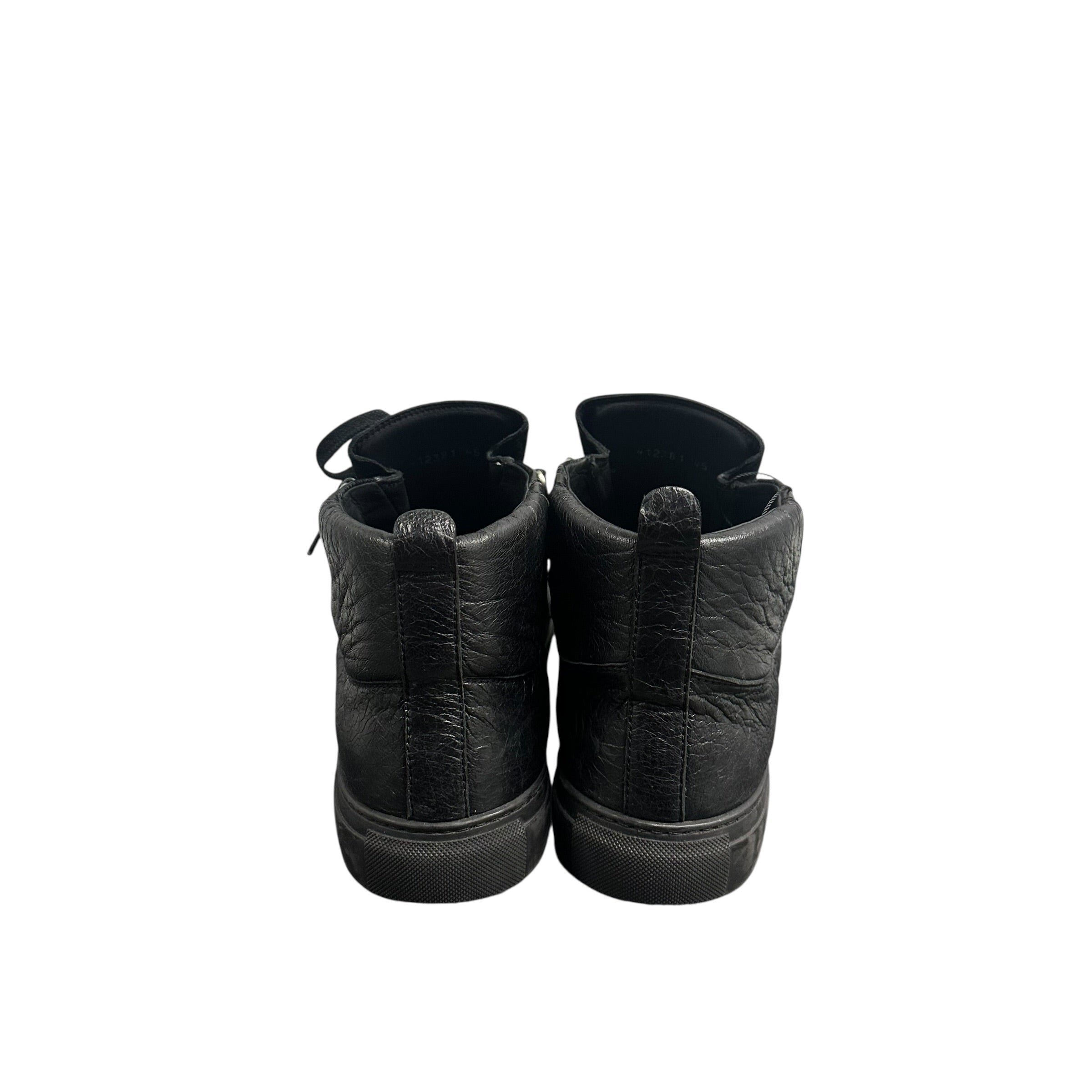 BALENCIAGA BLACK ARENAS.
