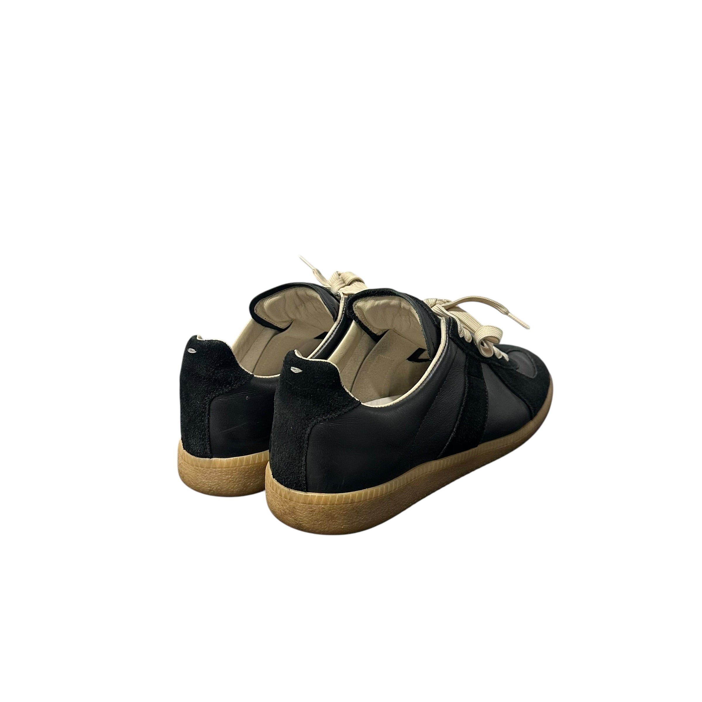 MARGIELA BLACK GUM GATS