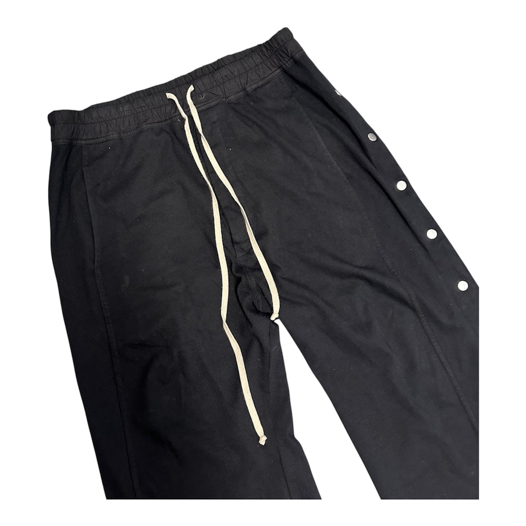 RICK OWENS BLACK PUSHER PANTS.