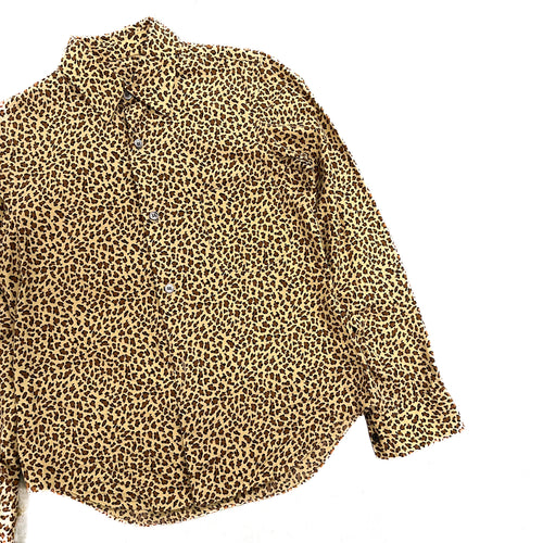 COMME DES GÁRCON WOMENS CHEETAH PRINT BUTTON UP.